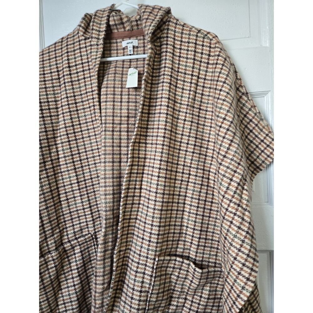 New Aerie Plaid Poncho Cape Shawl Fringe Hoodie Checker Closure Brown OS Pockets - Picture 2 of 7